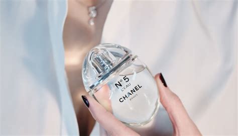 profumo chanel gadget omaggio|Chanel profumo catalogo.